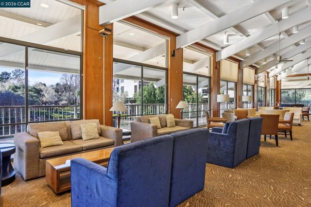 310 N Civic Dr 205, Walnut Creek, CA 94596