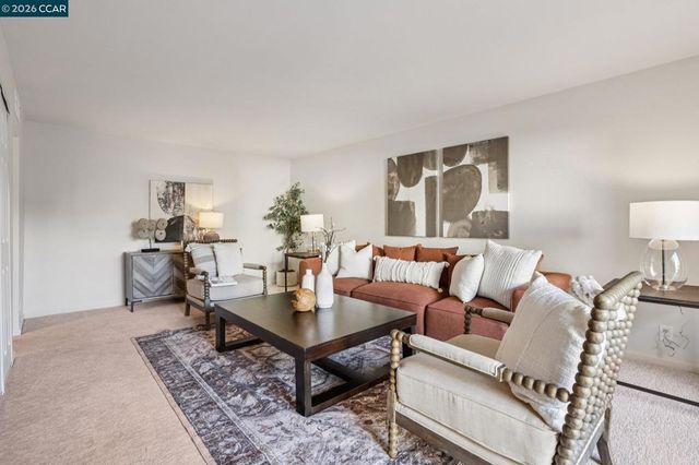 310 N Civic Dr 205, Walnut Creek, CA 94596