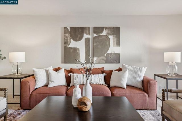 310 N Civic Dr 205, Walnut Creek, CA 94596