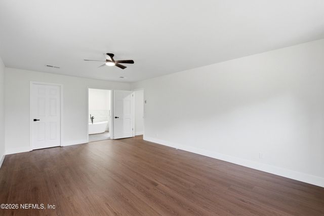 3510 SANDBURG Road, Jacksonville, FL 32277
