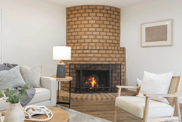 1918 Odell Cir, Vista, CA 92084