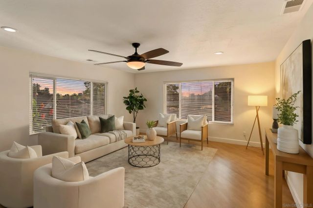 1918 Odell Cir, Vista, CA 92084