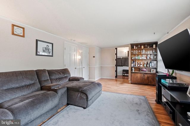 1013 E TAMPA AVE, Cherry Hill, NJ 08034