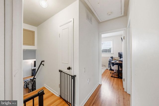 1013 E TAMPA AVE, Cherry Hill, NJ 08034
