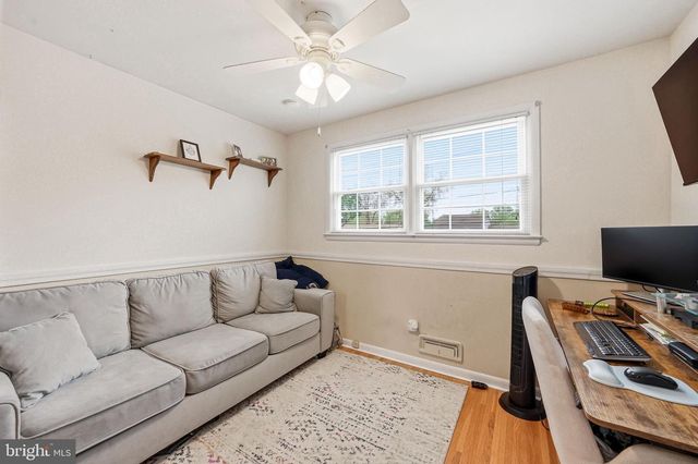1013 E TAMPA AVE, Cherry Hill, NJ 08034