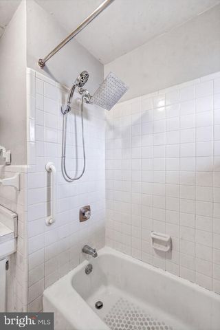 1013 E TAMPA AVE, Cherry Hill, NJ 08034