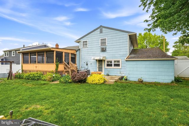1013 E TAMPA AVE, Cherry Hill, NJ 08034