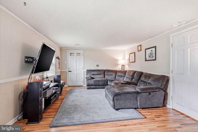1013 E TAMPA AVE, Cherry Hill, NJ 08034