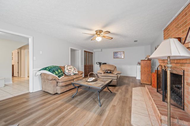 3300 Cranehill Drive, Lynchburg, VA 24503