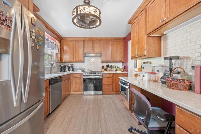 3300 Cranehill Drive, Lynchburg, VA 24503