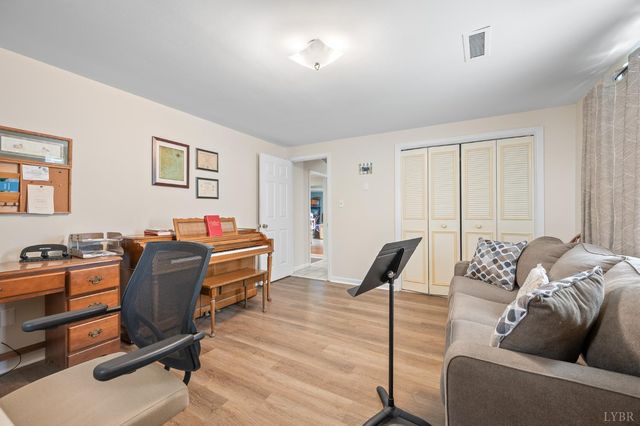 3300 Cranehill Drive, Lynchburg, VA 24503