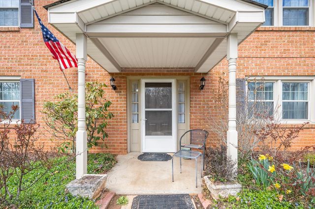 3300 Cranehill Drive, Lynchburg, VA 24503