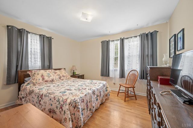 3300 Cranehill Drive, Lynchburg, VA 24503