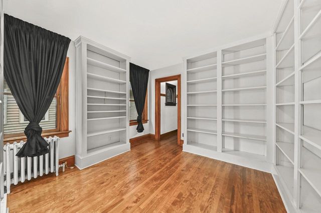 2405 N 73rd STREET, Wauwatosa, WI 53213