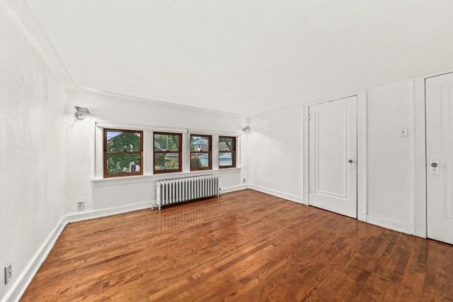 2405 N 73rd STREET, Wauwatosa, WI 53213