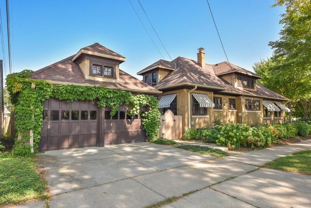 2405 N 73rd STREET, Wauwatosa, WI 53213