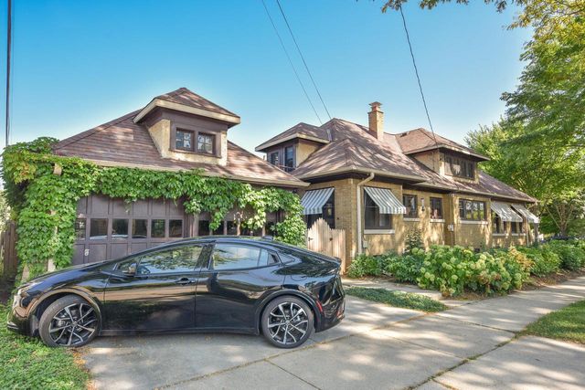 2405 N 73rd STREET, Wauwatosa, WI 53213