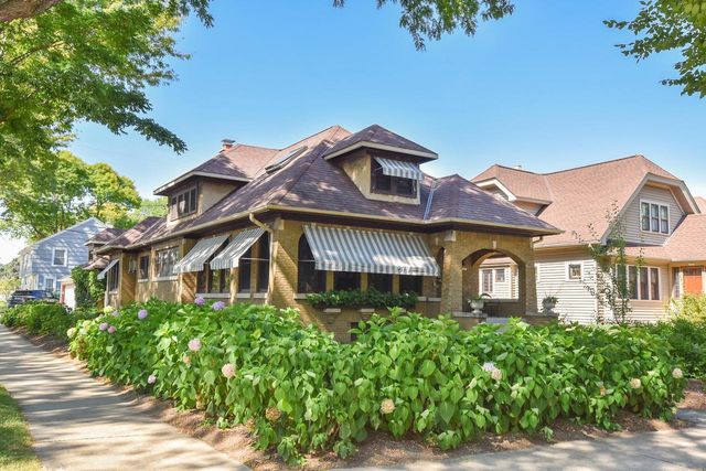 2405 N 73rd STREET, Wauwatosa, WI 53213