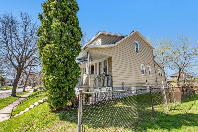 5017 N 38th STREET, Milwaukee, WI 53209