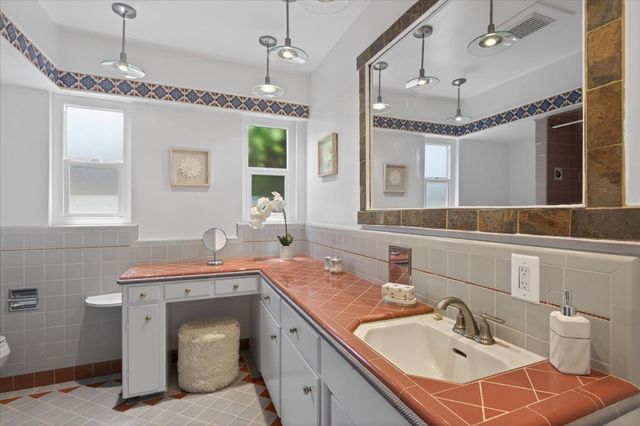 1660 Long Street, Santa Clara, CA 95050