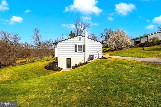 13611 HARRISVILLE RD, Mount Airy, MD 21771