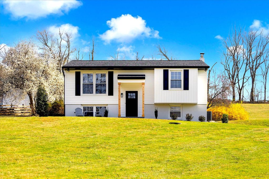 13611 HARRISVILLE RD, Mount Airy, MD 21771