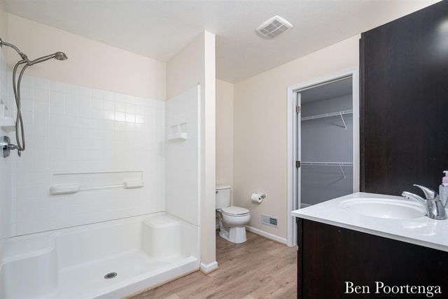 11611 Kodiak Court, Alto, MI 49302