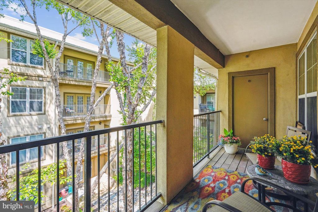 11800 OLD GEORGETOWN RD #1422, North Bethesda, MD 20852