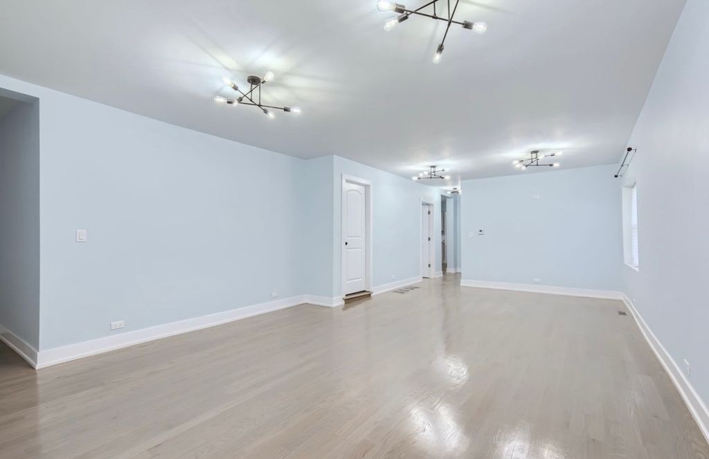 5234 S Carpenter Street, Chicago, IL 60609