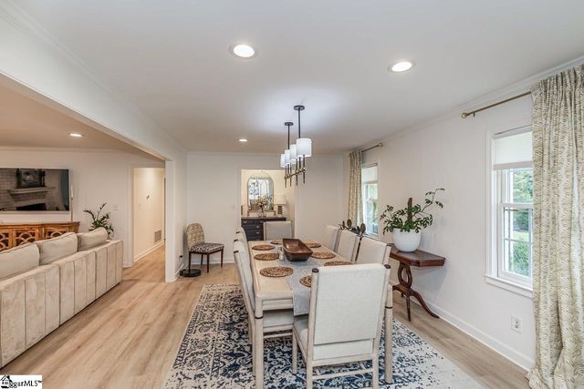 104 Dumbarton Avenue, Simpsonville, SC 29681