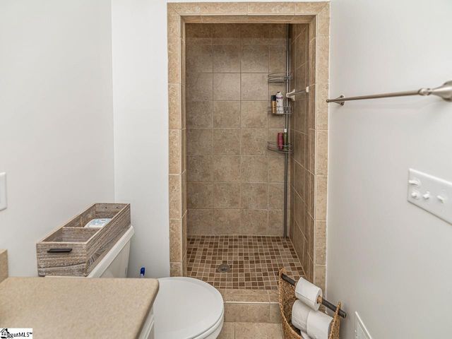 104 Dumbarton Avenue, Simpsonville, SC 29681