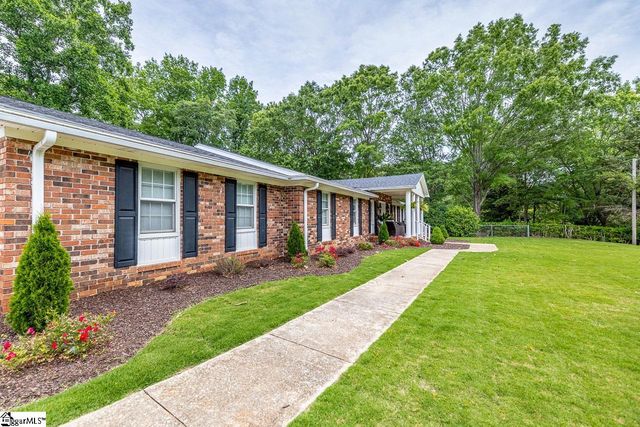 104 Dumbarton Avenue, Simpsonville, SC 29681