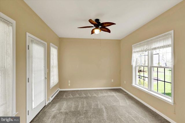 82 FAIRFAX LN, Annville, PA 17003