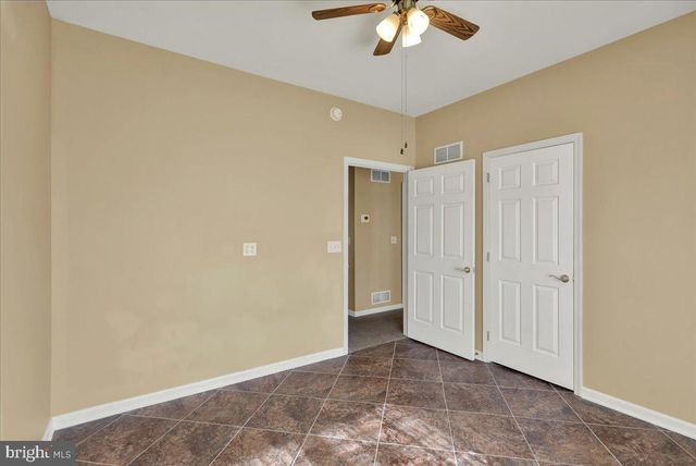 82 FAIRFAX LN, Annville, PA 17003