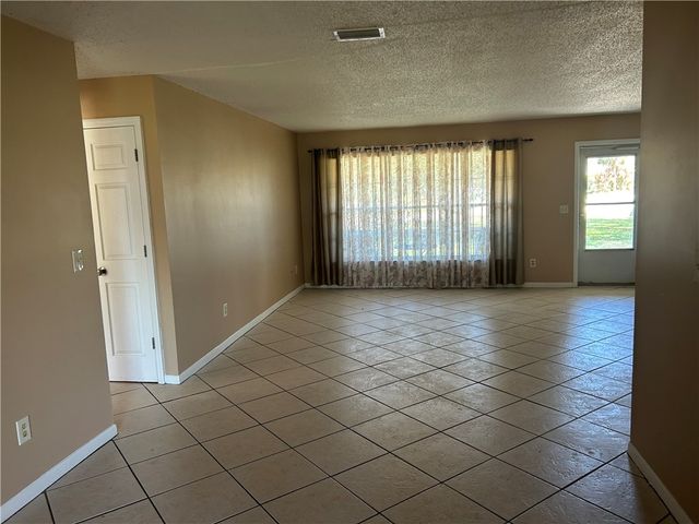 558 Fleming Street, Sebastian, FL 32958