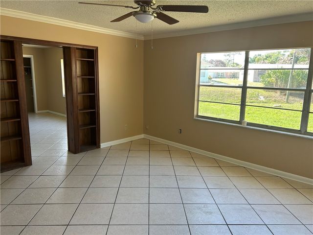 558 Fleming Street, Sebastian, FL 32958