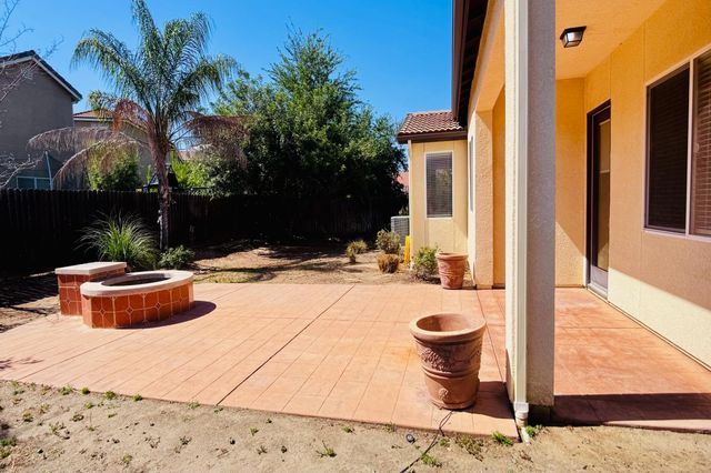 10639 N Dearing Avenue, Fresno, CA 93730