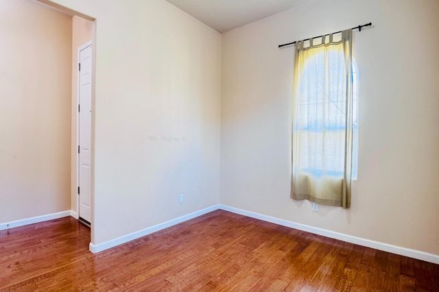 10639 N Dearing Avenue, Fresno, CA 93730