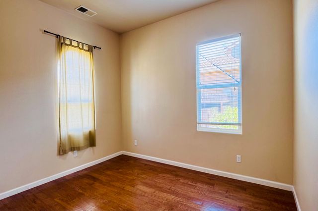 10639 N Dearing Avenue, Fresno, CA 93730