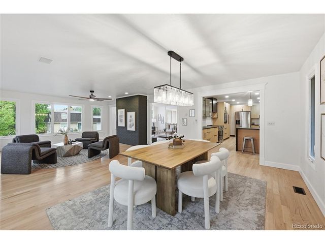 961 S Foothill Dr, Lakewood, CO 80228