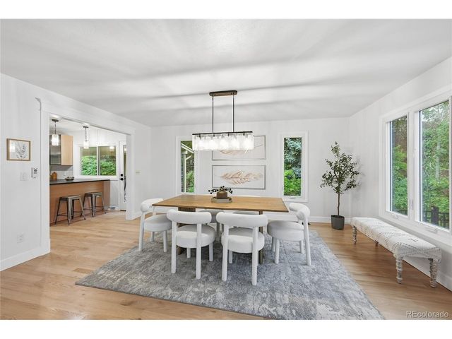 961 S Foothill Dr, Lakewood, CO 80228