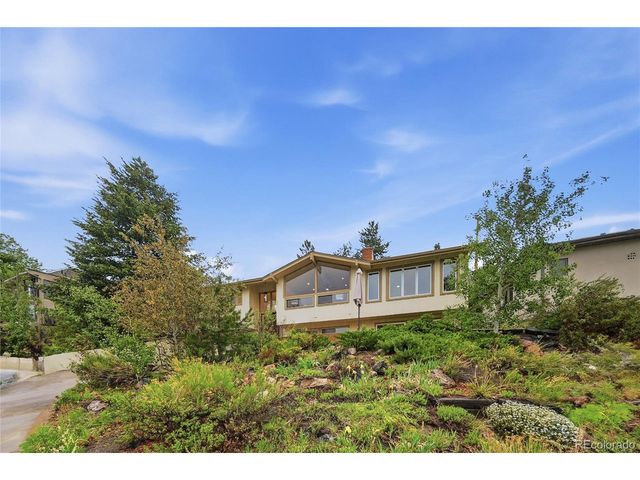 961 S Foothill Dr, Lakewood, CO 80228