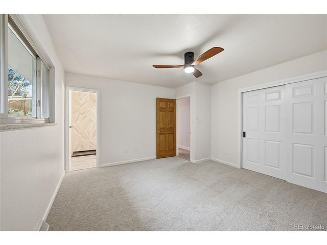 961 S Foothill Dr, Lakewood, CO 80228