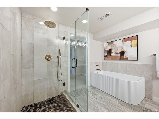 961 S Foothill Dr, Lakewood, CO 80228
