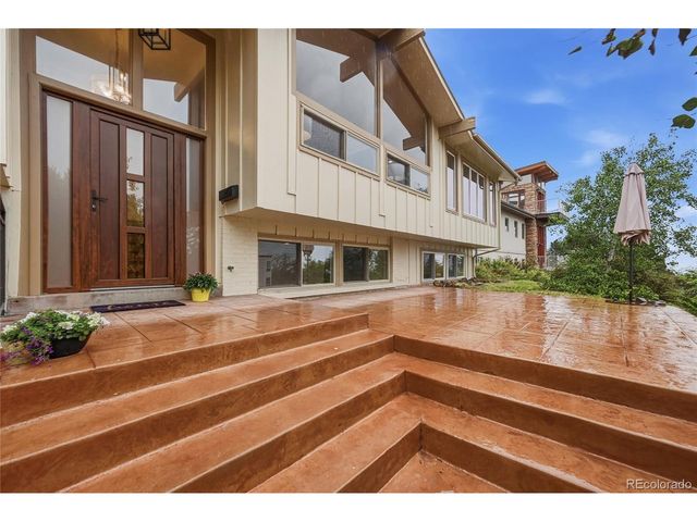 961 S Foothill Dr, Lakewood, CO 80228