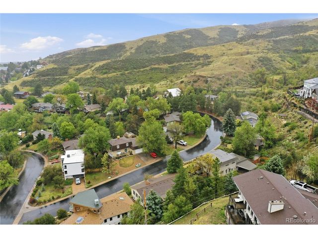 961 S Foothill Dr, Lakewood, CO 80228