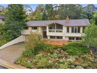 961 S Foothill Dr, Lakewood, CO 80228