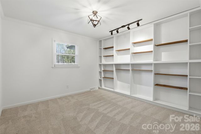 6017 Caroline Drive, Matthews, NC 28104