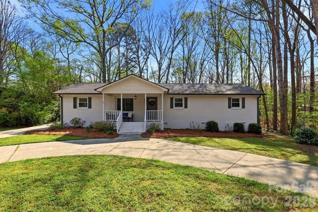6017 Caroline Drive, Matthews, NC 28104