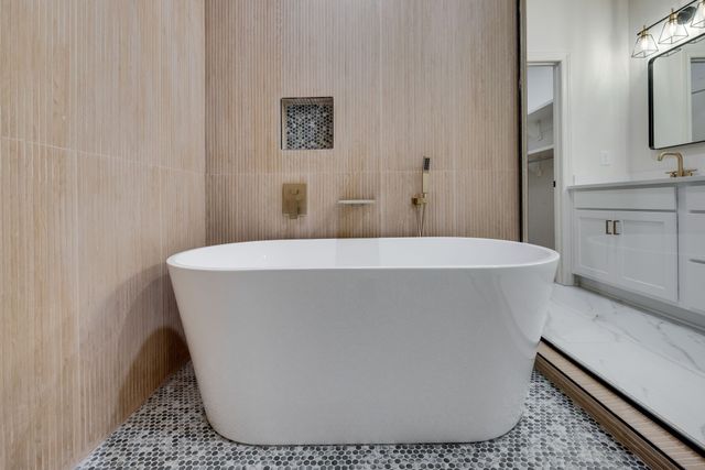 2401B Inga St, Nashville, TN 37206